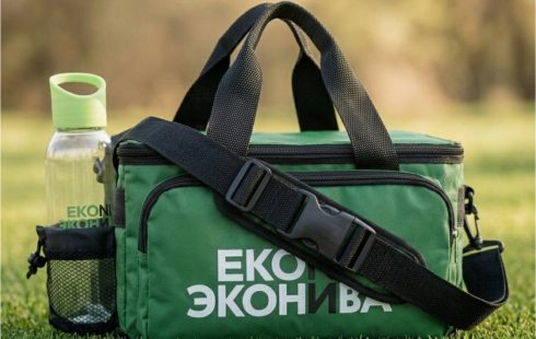 Сумка-холодильник с&nbsp;бутылкой для&nbsp;воды